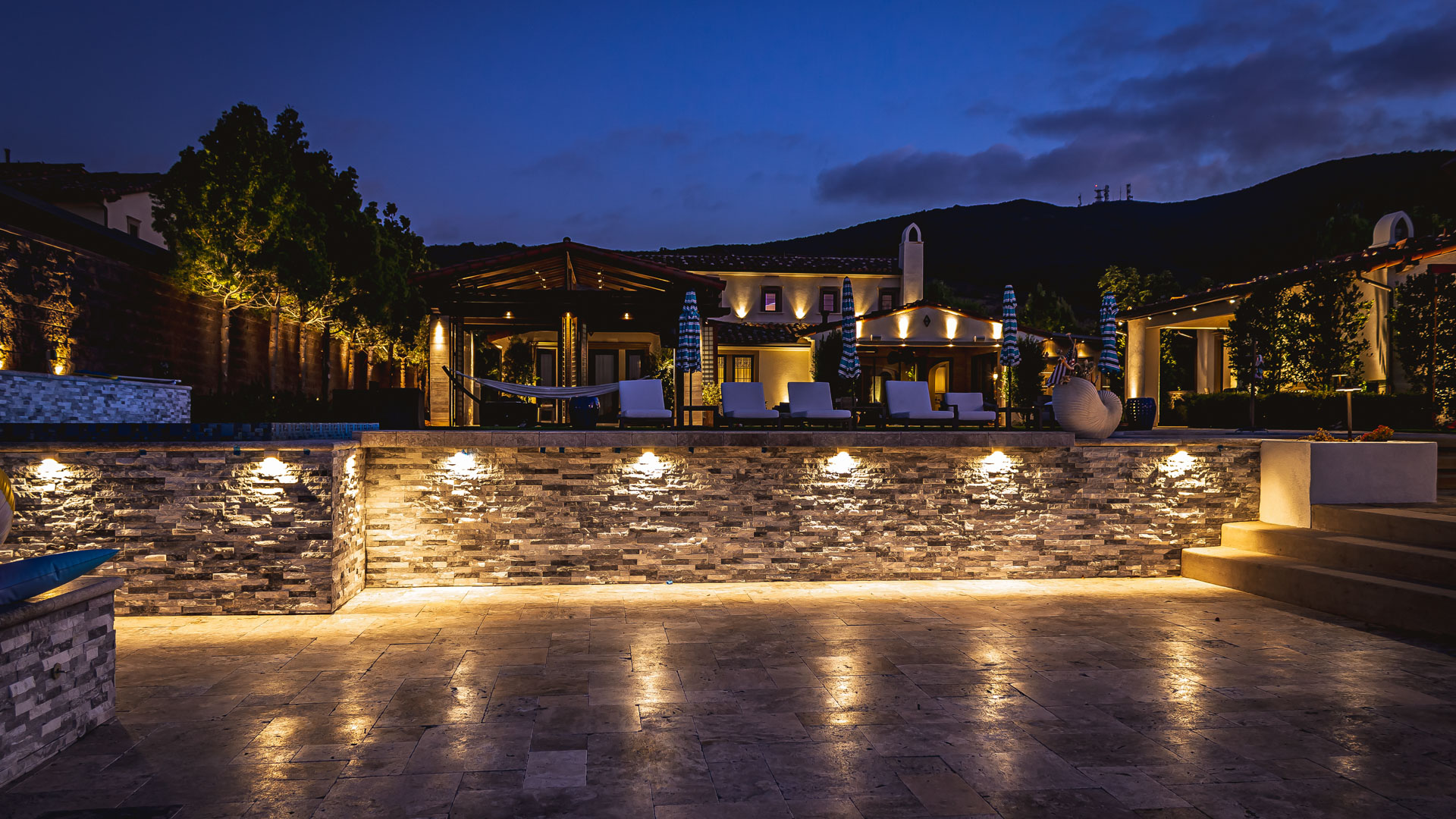 Back Yard Oasis Outdoor Lighting
